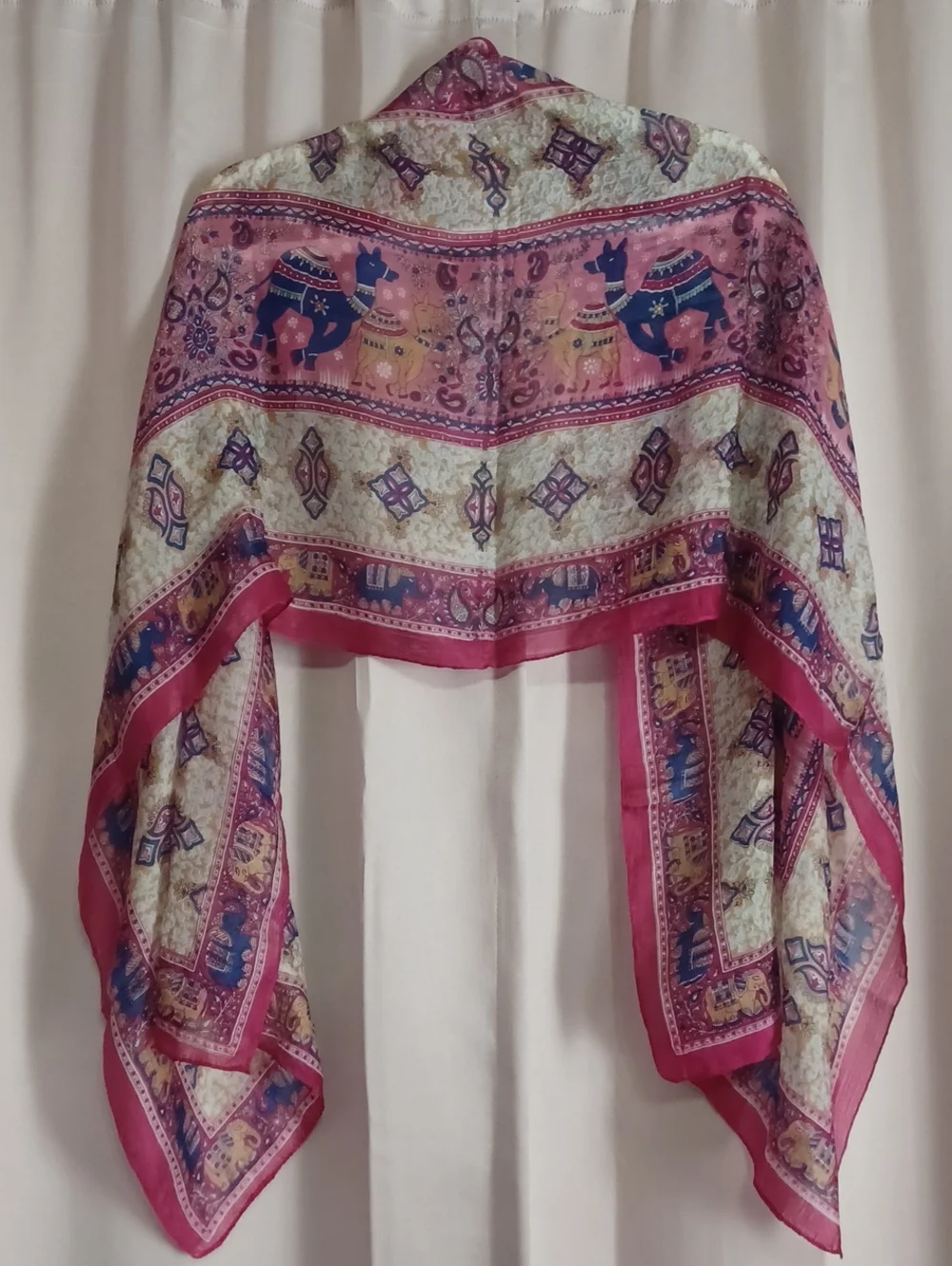 Vintage India Elephant Camel Paisley Scarf Silk Feel Oblong Boho Wrap Appx 68×19